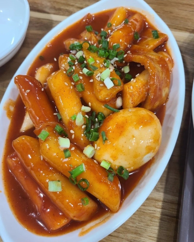 떡튀순에 한잔먹습니다