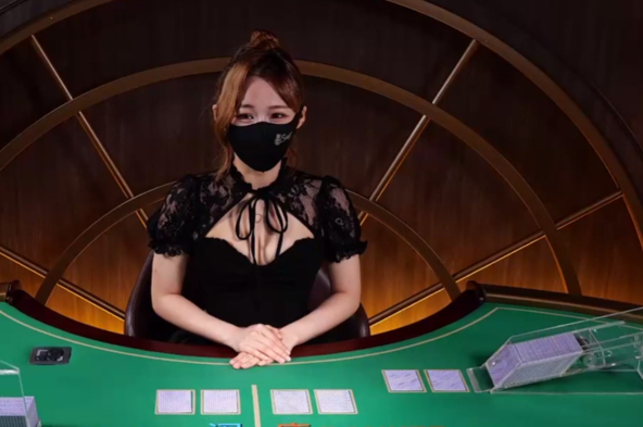 오늘은 게임이 아니라 패션쇼였음