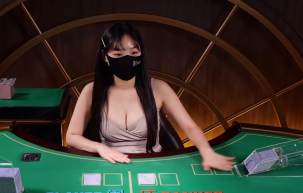 딜링 동작부터 카리스마